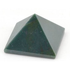 25-30mm Bloodstone pyramid